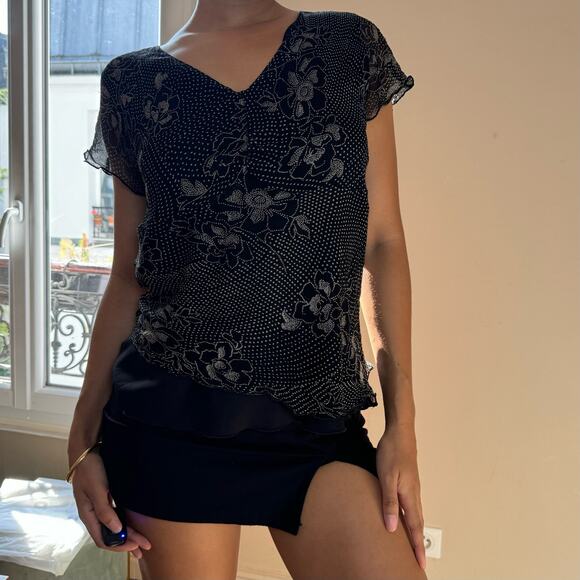 Made in Italy - Vintage 00s black & white Silk Floral Print Fitted Blouse (M) - Picture 5 of 8